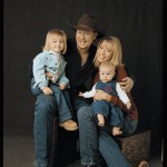 tracy_lawrence_umvd013 Tracy Lawrence and Family