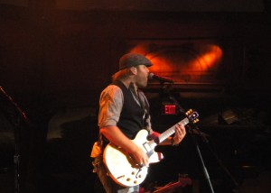 James Otto on Stage at the Wolfs Den